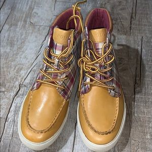 Polo top sneakers